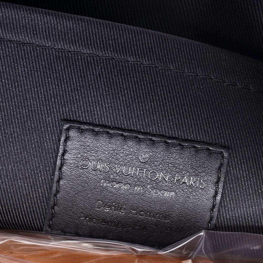 Louis Vuitton A4 Pouch Taurillon #270509L10B - Picture 6 of 7